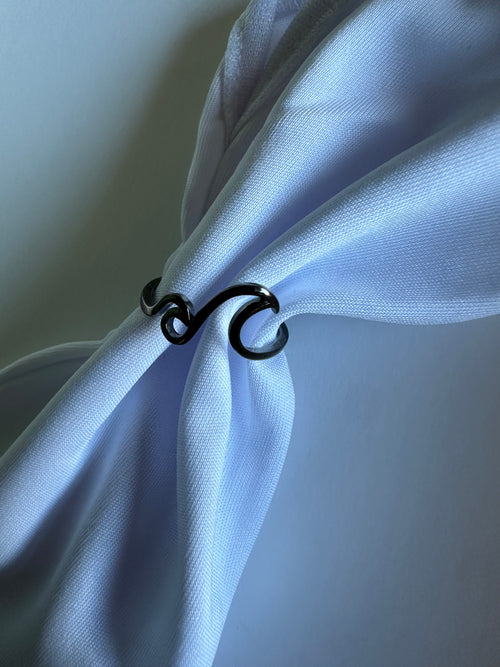 Black Wave Ring