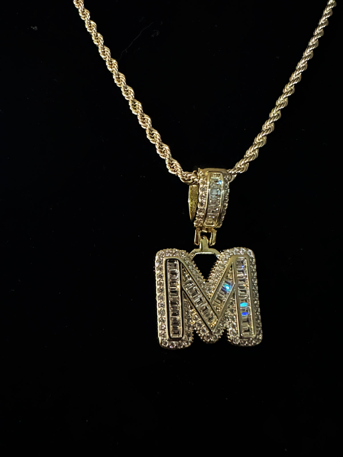 Gold Iced Bubble Initial