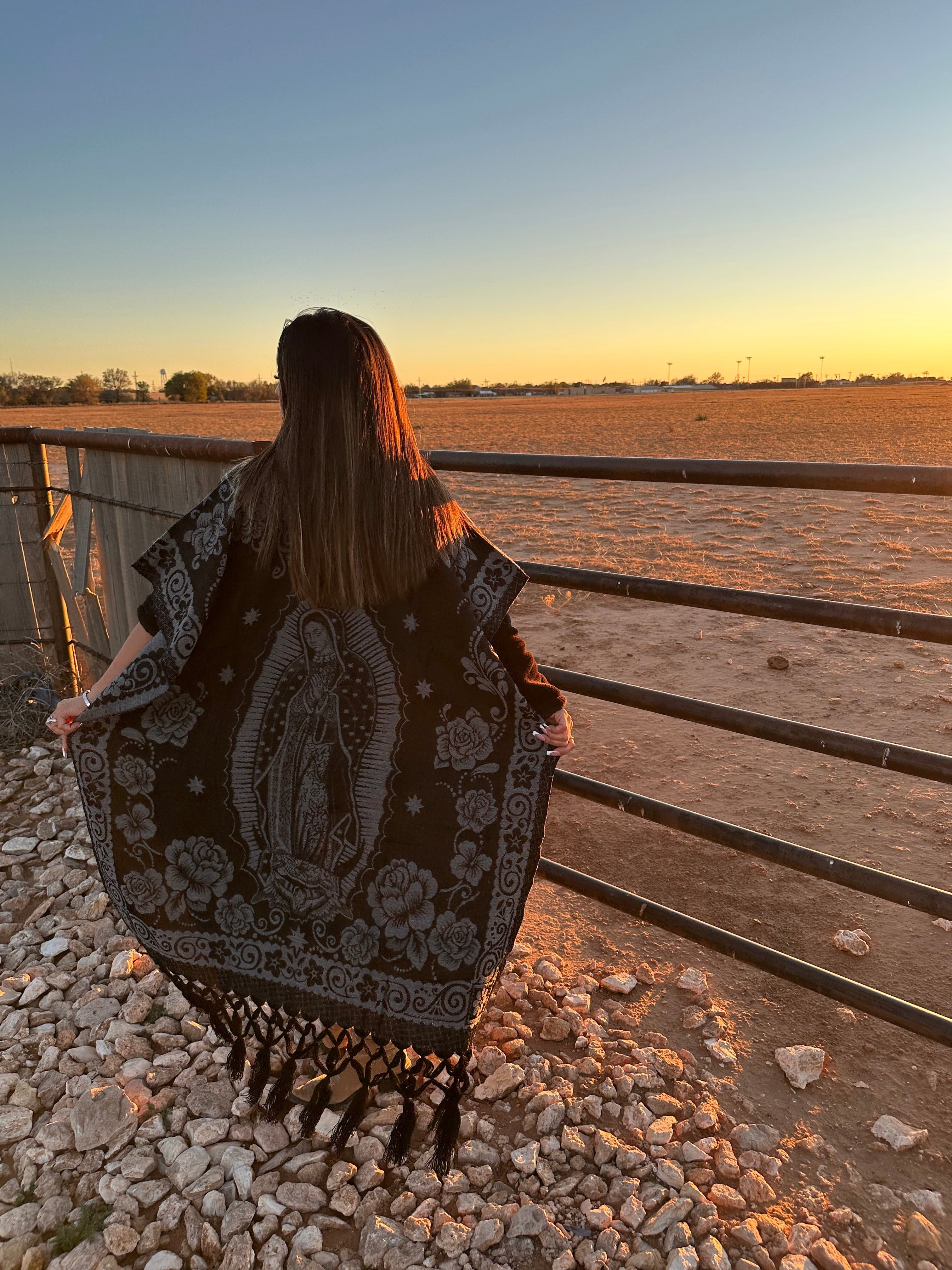 Virgencita Gabán (Poncho)