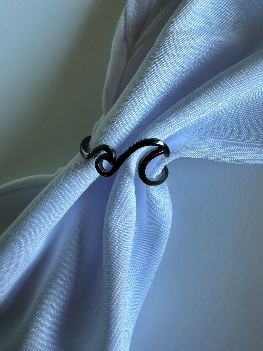 Black Wave Ring